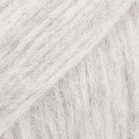 Close-up of pale gray yarn 