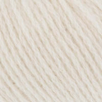 Close-up of cream coloured yarn