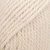 Close-up of light beige yarn 