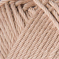 Close-up of beige yarn 