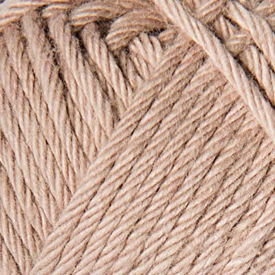 Close-up of beige yarn 