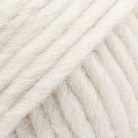 Close-up of beige yarn 