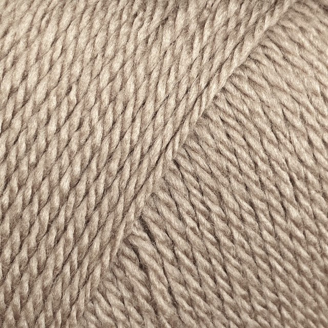 Close-up of pale brown yarn 