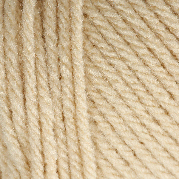 Close-up of beige yarn 